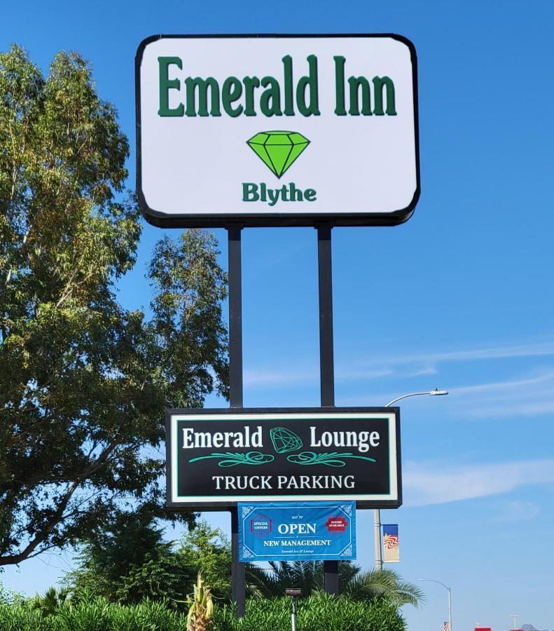 Emerald Inn & Lounge 布莱斯 外观 照片